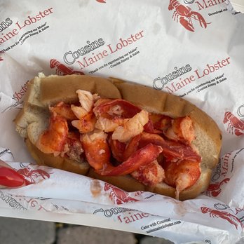 Cousins Maine Lobster - Connecticut lobster roll - Food Trucks Near Me - Pompano Beach, Florida