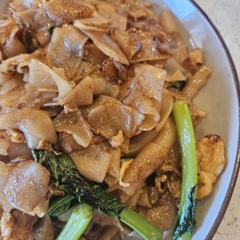 Viet Thai Cafe - Pad See Ew - Thai Near Me - South Gate, California Viet Thai Cafe - Pad See Ew - Thai Near Me - South Gate, California