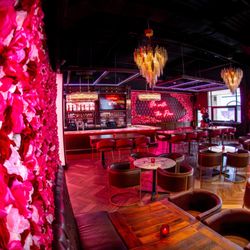 Gigi's Bar & Lounge