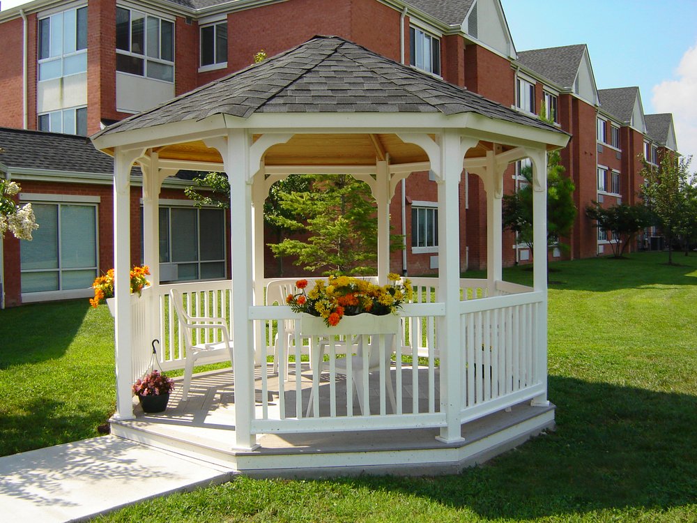 SULLIVAN HOUSE Updated October 2024 2033 General Booth Blvd