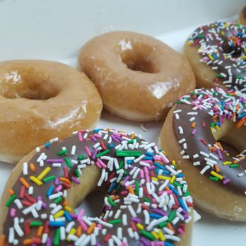 Krispy Kreme - Oily original doughnuts - Donuts Near Me - Virginia Beach, Virginia
