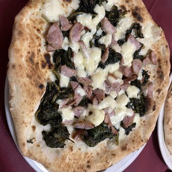 Di Matteo - Sausage pizza , they forgot to mention industrial sausage. Broccoli rape were actually good , they must buy them from a good source. - Italian Near Me - Naples, NA Di Matteo - Sausage pizza , they forgot to mention industrial sausage. Broccoli rape were actually good , they must buy them from a good source. - Italian Near Me - Naples, NA