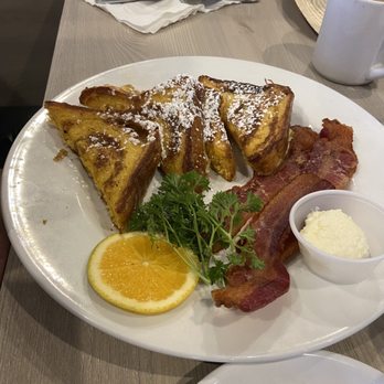 The Palms Cafe - French Toast - Cafes Near Me - La Quinta, California The Palms Cafe - French Toast - Cafes Near Me - La Quinta, California