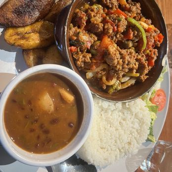 De Rican Chef - Oceanfront - PICADILLO! - Puerto Rican Near Me - Virginia Beach, Virginia