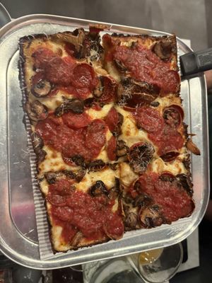 DropTop Pizza by null