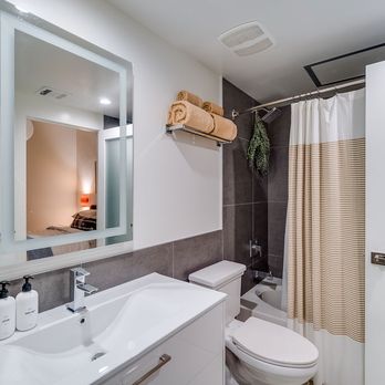 SupriimClean - Towel changing - Home Cleaning Near Me - Los Angeles, California SupriimClean - Towel changing - Home Cleaning Near Me - Los Angeles, California