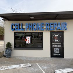 VLG Cell Phone Repair - Quick screen replacement, usually done in around 15 minutes.