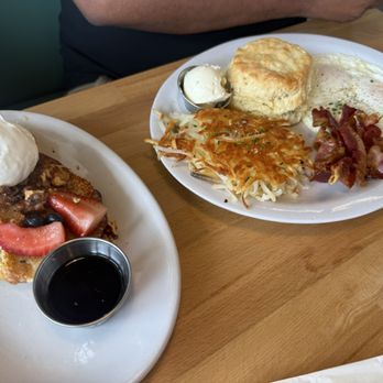 Union Biscuit - Hash brown. Bacon. Eggs. Biscuit. French toast biscuit. - Breakfast & Brunch Near Me - Las Vegas, Nevada Union Biscuit - Hash brown. Bacon. Eggs. Biscuit. French toast biscuit. - Breakfast & Brunch Near Me - Las Vegas, Nevada