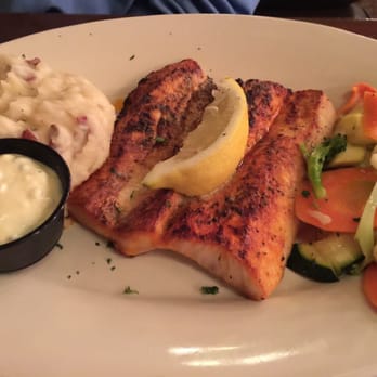 Fishbones- Southfield - Mani magi - Cajun/Creole Near Me - Southfield, Michigan