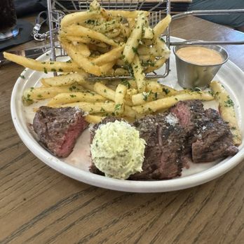 The Exchange Pub + Kitchen - Steak Frites - Gastropubs Near Me - New Albany, Indiana