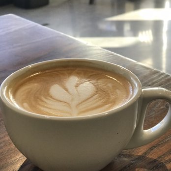 Revocup Lenexa Coffee Shop - Coffee & Tea Near Me - Lenexa, Kansas