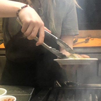 Jacks Urban Eats - If u want love to have hair in  food  She all her hair in top of my plate     Very unprofessional staff   Never going back - American Near Me - Roseville, California