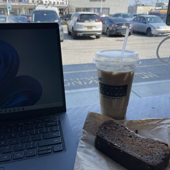 Ground Central - Iced vanilla chai and Nutella banana bread - Coffee & Tea Near Me - Lynbrook, New York