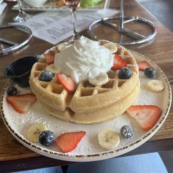 Madres Brunch - Belgian Waffles - Breakfast & Brunch Near Me - Long Beach, California Madres Brunch - Belgian Waffles - Breakfast & Brunch Near Me - Long Beach, California