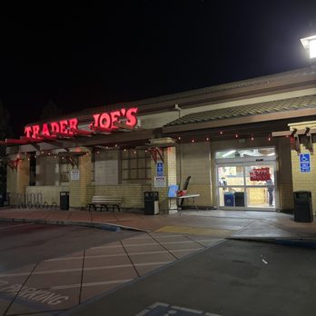 Trader Joe's - Front entrance at December 15, 2020 8:30pm. All is well. - Grocery Near Me - Morgan Hill, California