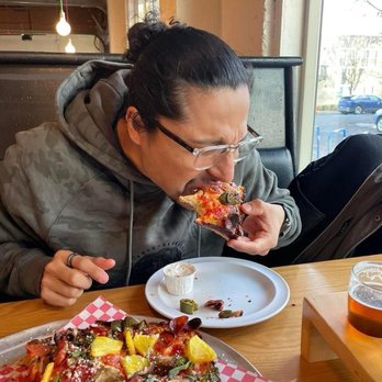 Ranch - Whole Pepperoni Pizza with pineapple , mushroom and jalapeños - Pizza Near Me - Portland, Oregon Ranch - Whole Pepperoni Pizza with pineapple , mushroom and jalapeños - Pizza Near Me - Portland, Oregon
