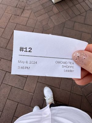 OMOMO TEA SHOPPE by null