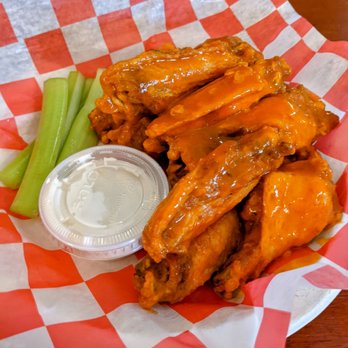 Kelliann's Bar & Grill - Habanero wings - Bars Near Me - Philadelphia, Pennsylvania Kelliann's Bar & Grill - Habanero wings - Bars Near Me - Philadelphia, Pennsylvania
