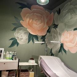 Glamour Nails & Spa - Waxing room