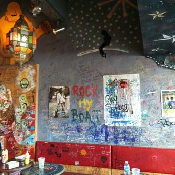 Burger Joint - Burgers Near Me - Buenos Aires, C Burger Joint - Burgers Near Me - Buenos Aires, C