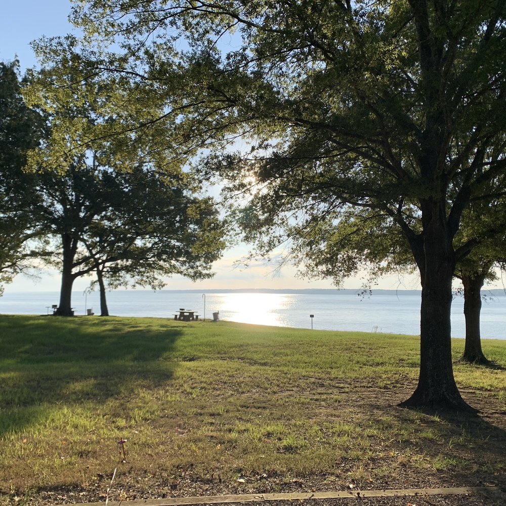 Beach Point Campground - Sardis Lake - Campgrounds Near Me