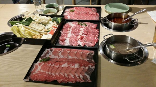 Mumu Hot Pot by null