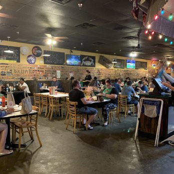 Angry Crab Shack - Seating - Seafood Near Me - Mesa, Arizona