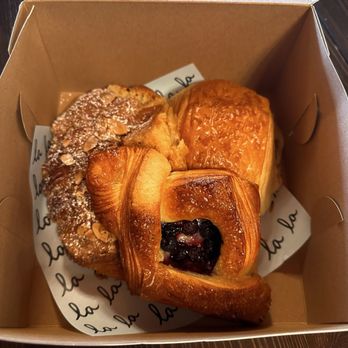 Oh La La - Almond Croissant, Chocolate Almond Croissant, Pain Au Chocolat - Bakeries Near Me - Pasadena, California