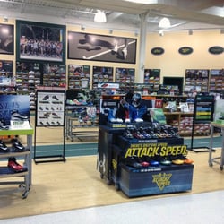 DICK'S Sporting Goods