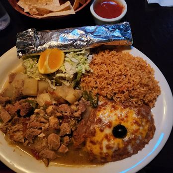 MiCasa Too - Pork Chili Verde, could have had a little more Pork Chili Verde for $18.25 - Mexican Near Me - Reno, Nevada MiCasa Too - Pork Chili Verde, could have had a little more Pork Chili Verde for $18.25 - Mexican Near Me - Reno, Nevada