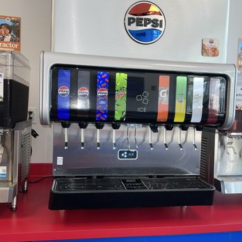 Big Dave’s Cheesesteak - Drinking station - Cheesesteaks Near Me - Orlando, Florida