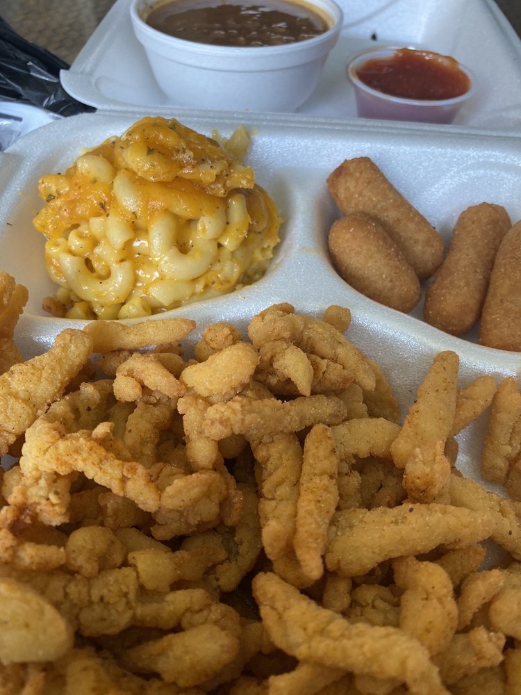 Captain John's Seafood Logo