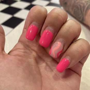 Olivia's Nail Pedispa - In this pic my nails are 4 and a half weeks grown out and no chip no crack nothing! - Nail Salons Near Me - Simi Valley, California