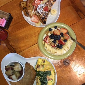 Two Chicks Cafe - Breakfast & Brunch Near Me - New Orleans, Louisiana