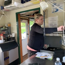 Halfway house lady with no mask or gloves