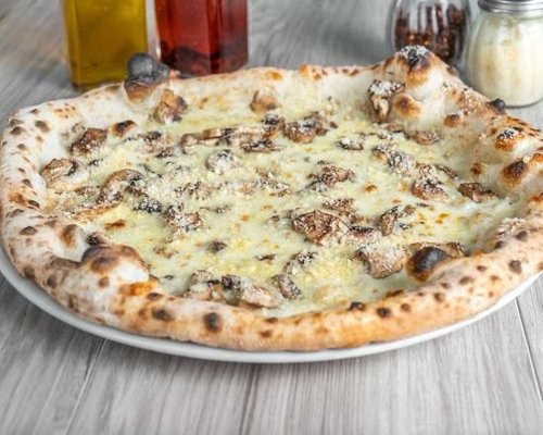 Piacere Wood Fired Pizza Pines by null
