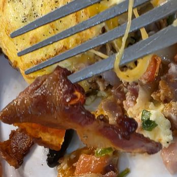 Golden Corral Buffet & Grill - An amazing omelet made right in front of my eyes! - Buffets Near Me - Roanoke, Virginia