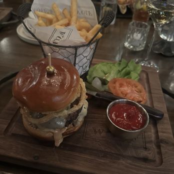 Wolf by Vanderpump at Caesars Republic Lake Tahoe - Double smash burger. - American Near Me - Stateline, Nevada Wolf by Vanderpump at Caesars Republic Lake Tahoe - Double smash burger. - American Near Me - Stateline, Nevada