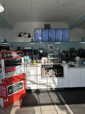 Mama Hawk's Kitchen & Coffee by null