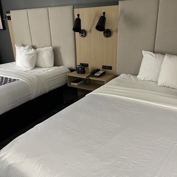 La Quinta By Wyndham - Selma - 2 queen beds - Hotels Near Me - Selma, North Carolina