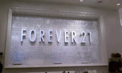 Forever 21 by null