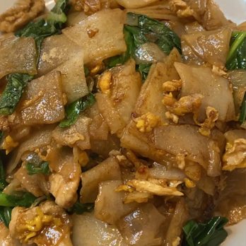 Thai Cafe - Pad see ew - Thai Near Me - Lynn, Massachusetts Thai Cafe - Pad see ew - Thai Near Me - Lynn, Massachusetts
