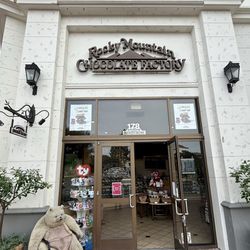 Rocky Mountain Chocolate Factory - Entrance