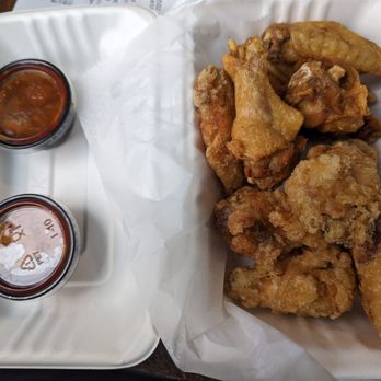 Fire Wings Oakland - 10 piece drums and wings with Korean Kick sauce - Chicken Wings Near Me - Oakland, California