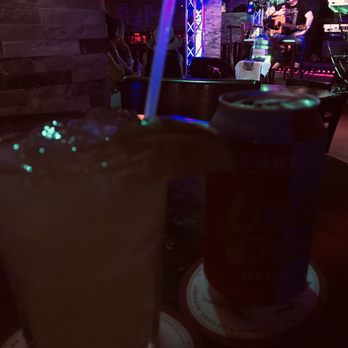 The Quarterdeck Lounge - a cocktail and a band - Dance Clubs Near Me - South Padre Island, Texas The Quarterdeck Lounge - a cocktail and a band - Dance Clubs Near Me - South Padre Island, Texas