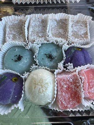 THANK YOU VERY MOCHI by null