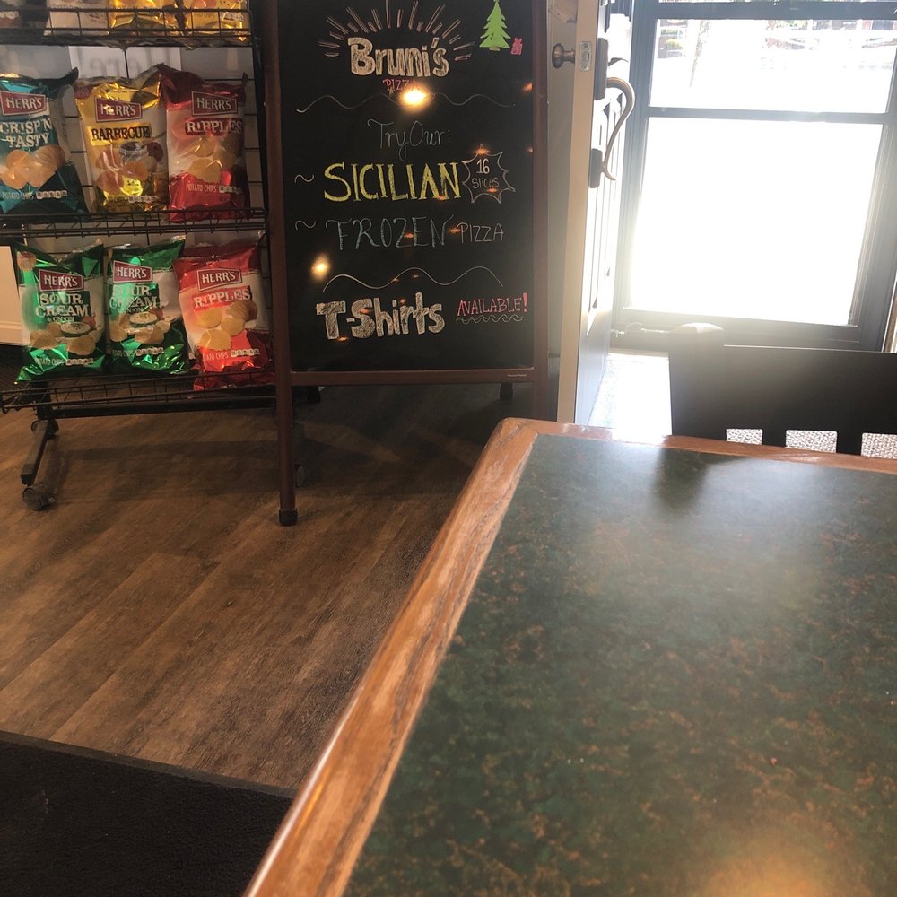 Bruni's Pizzeria - Inside is nice and clean - Pizza Near Me - Hammonton, New Jersey