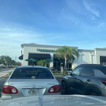 Starbucks - Coffee & Tea Near Me - Orlando, Florida