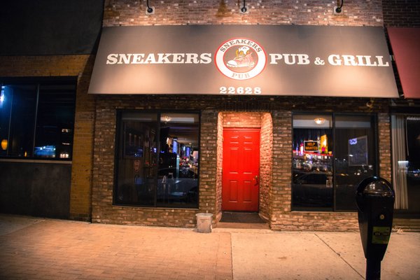 Sneakers Pub by null