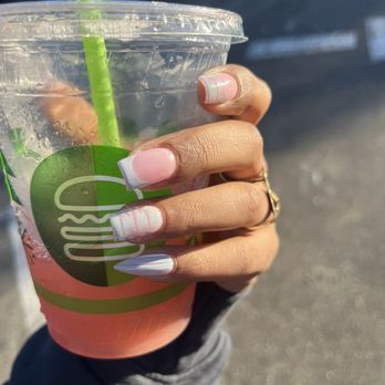 Acryliq Nails - Gel X - Nail Salons Near Me - Canoga Park, California
